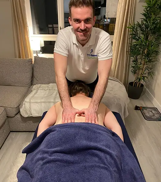 Wellness Massage Therapy in the workplace-min